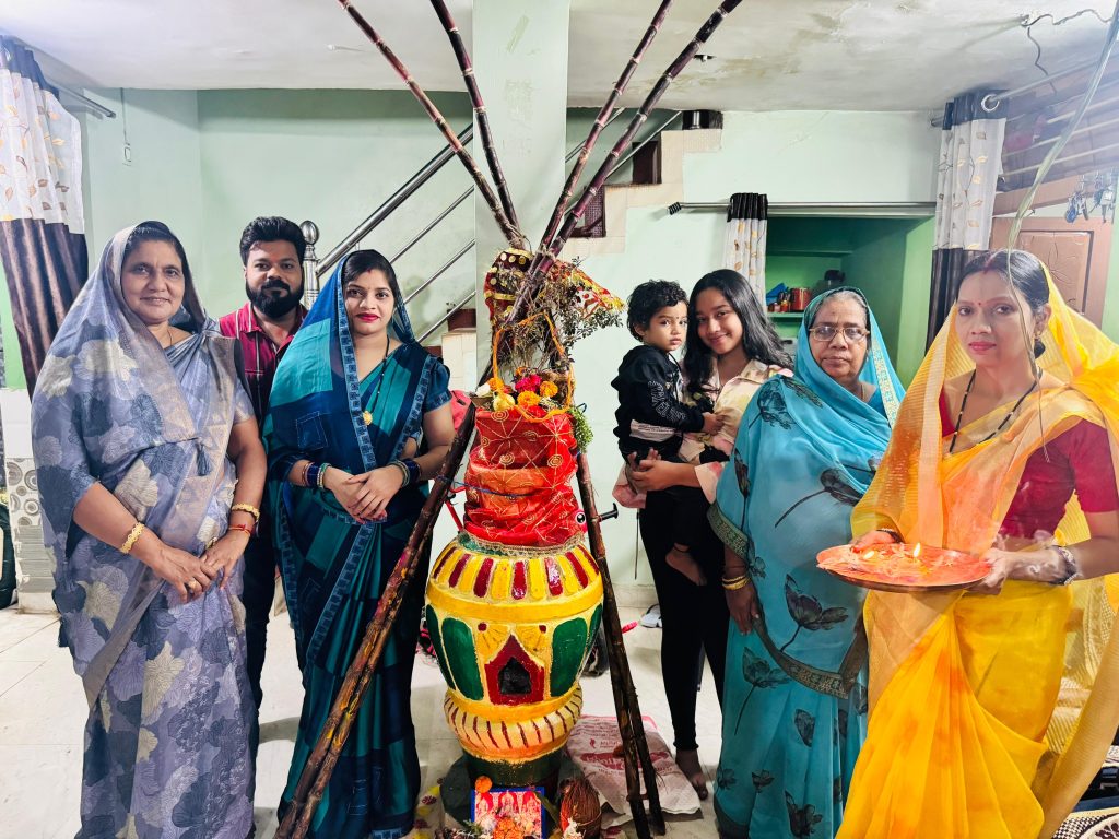 गरियाबंद में धूमधाम से मनाया गया देवउठनी एकादशी पर्व, श्रद्धा के साथ महिलाओं ने की विशेष पूजा-अर्चना