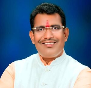 टूटे पुल से लेकर शहर के विकास तक… बुधवार को छुरा के मैदान में उतरेंगे विधायक रोहित साहू क्षतिग्रस्त कोसमबुड़ा–चुरकीदादर पुल का करेंगे निरीक्षण, निर्माण कार्यों की गुणवत्ता पर भी रहेगी नजर; जनप्रतिनिधियों व प्रबुद्धजनों से करेंगे सीधा संवाद