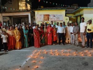 मोदी के जन्मदिवस पर 5000 दीपों से जगमगाया छुरा,सेवा संकल्प अभियान के ‘आशीर्वाद का दिया’ कार्यक्रम में मंदिरों, चौक-चौराहों, विद्यालयों और घरों में हुआ दीप प्रज्वलन,जनभागीदारी के साथ सेवा, सद्भाव और सामाजिक एकजुटता का दिया संदेश